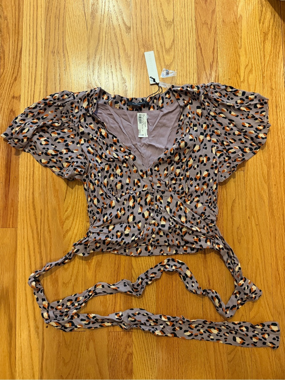 Olivaceous Lavender Leopard-Print Wrap Top with Orange Accents